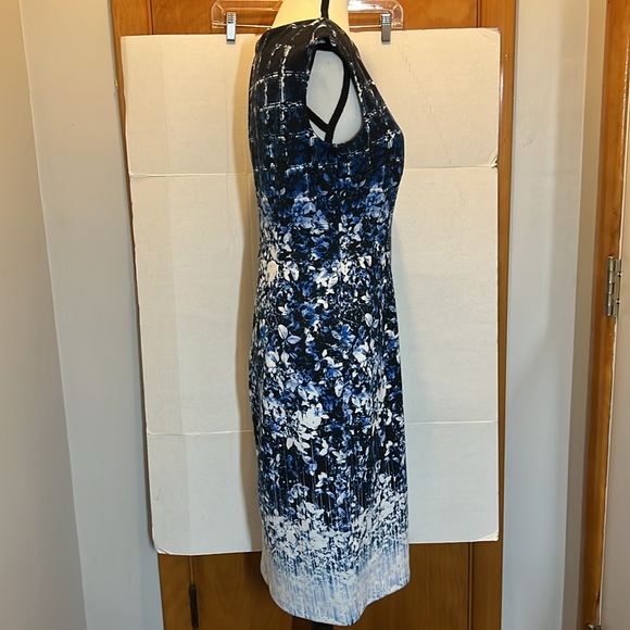 WHBM Black & Blue sheath dress - Picture 2 of 11
